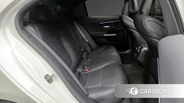 Mercedes-Benz C-Class W206 2024 Белый из Кореи, фото 3