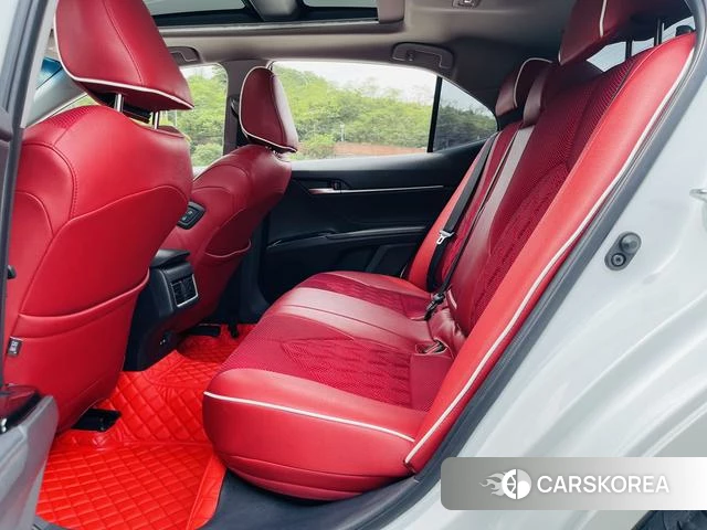 Toyota Camry 2022 Белый из Китая, фото 3