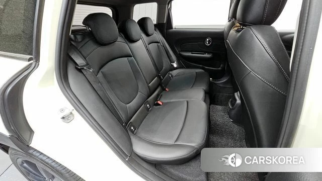 Mini Cooper D Clubman 2020 Жемчужный цвет из Кореи, фото 3