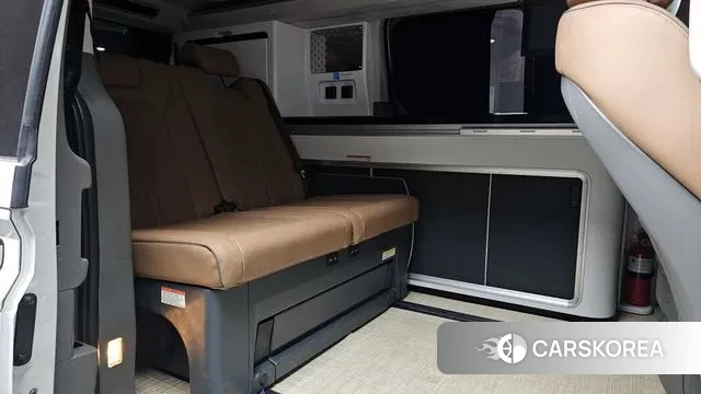 Hyundai Staria 2024 Белый из Кореи, фото 3