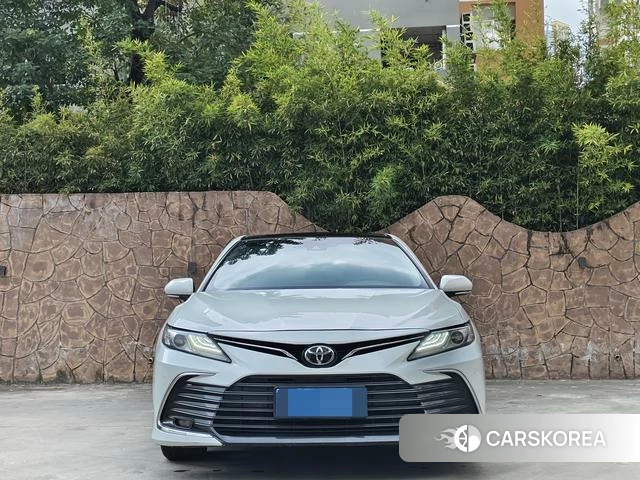 Toyota Camry 2021 Белый из Китая, фото 3