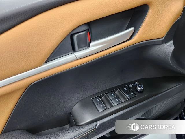 Toyota Camry (XV80) 2024 Синий из Кореи, фото 3