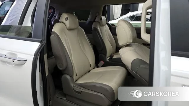 Kia Carnival 4th generation 2023 Белый из Кореи, фото 3