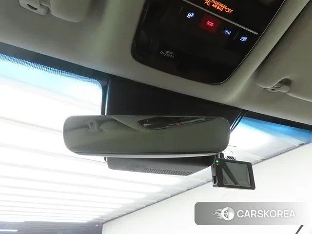 Hyundai Grandeur Hybrid (GN7) 2023 Белый из Кореи, фото 3