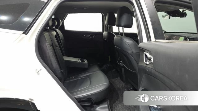 Kia Sportage 5th Generation 2022 Белый из Кореи, фото 3