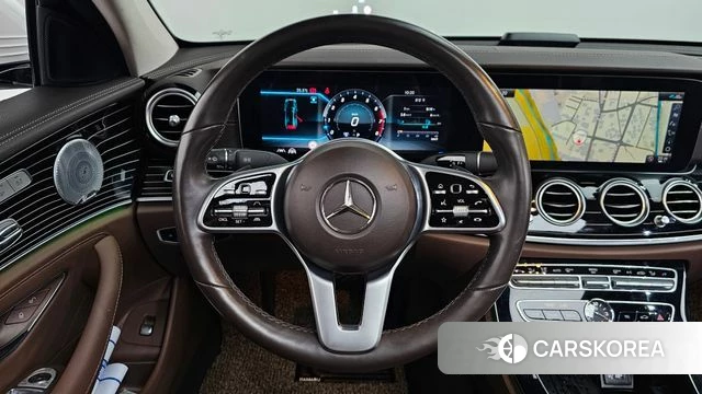 Mercedes-Benz E-Class W213 2020 Белый из Кореи, фото 3