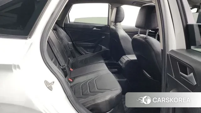 Volkswagen 7th Generation of Jetta 2021 Белый из Кореи, фото 3