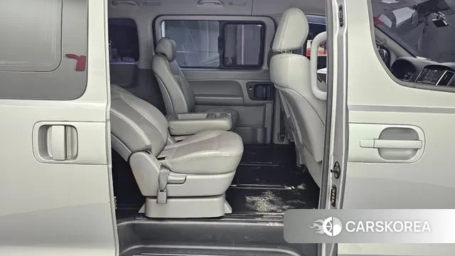 Hyundai The New Grand Starex 2019 Серебряный из Кореи, фото 3