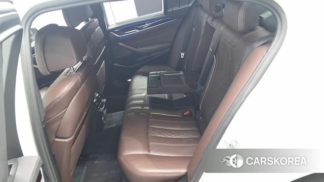 BMW 5 Series (G30) 2022 Белый из Кореи, фото 3