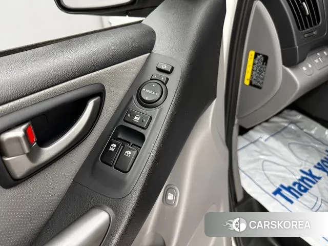 Hyundai The New Grand Starex 2018 Белый из Кореи, фото 3