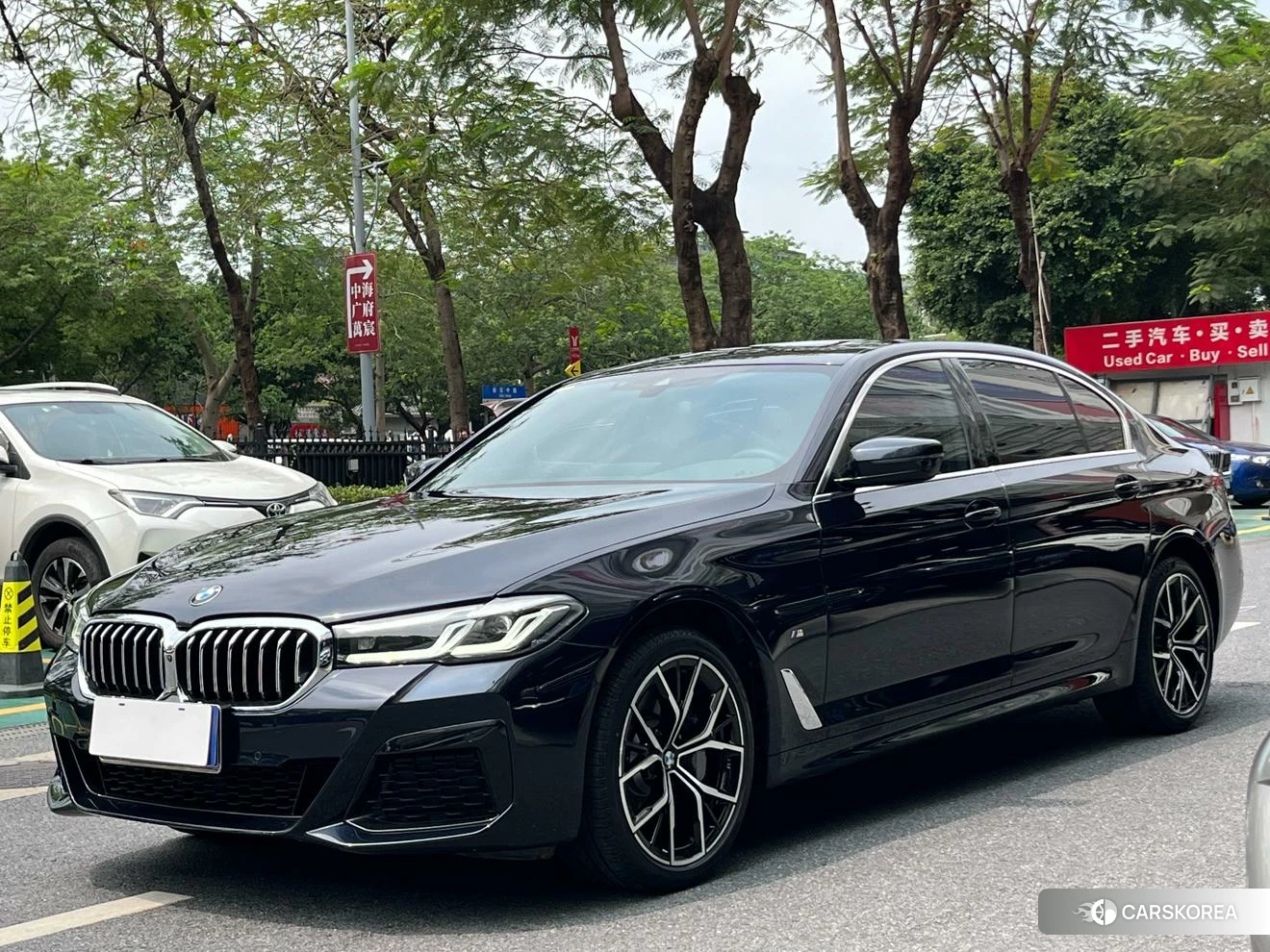 BMW 5 series 2022 Черный из Китая, фото 3