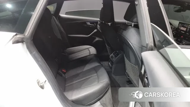 Audi A5 (F5) 2021 Белый из Кореи, фото 3