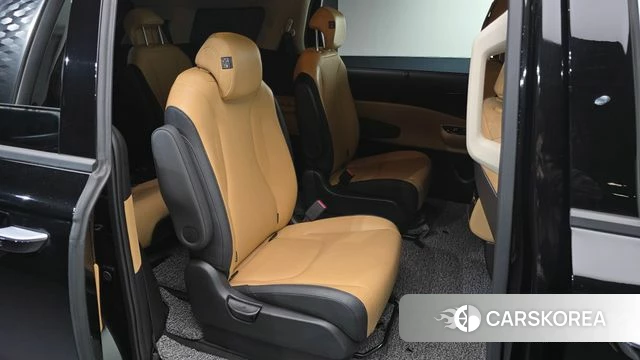 Kia Carnival 4th generation 2023 Черный из Кореи, фото 3