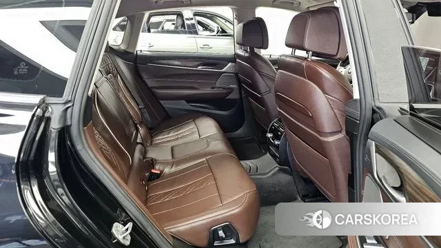 BMW 6 Series GT (G32) 2023 Черный из Кореи, фото 3