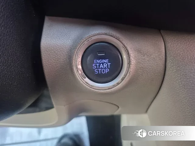 Hyundai Kona 2019 Жемчужный цвет из Кореи, фото 3