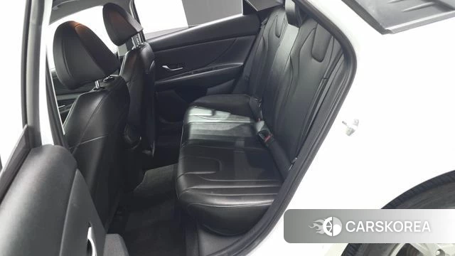 Hyundai Avante (CN7) 2022 Белый из Кореи, фото 3