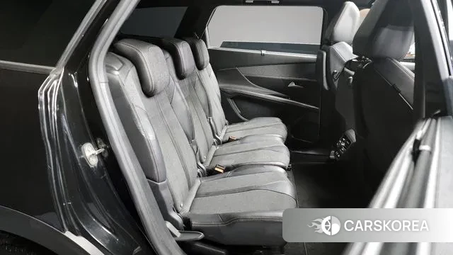 Peugeot 5008 second generation 2018 Черный из Кореи, фото 3