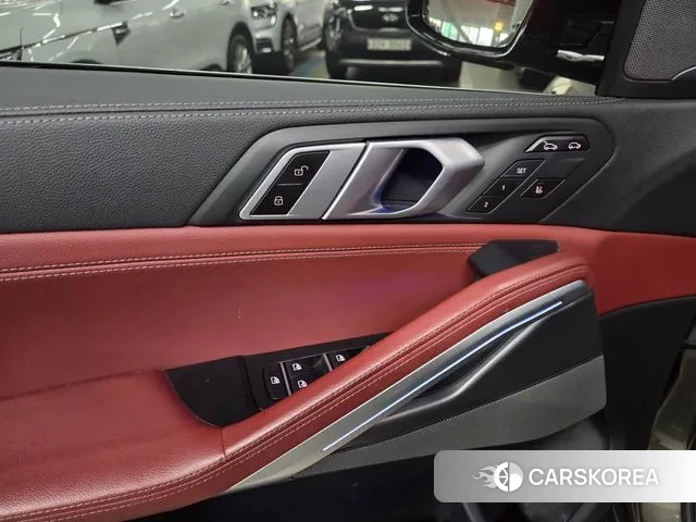 BMW X6 (G06) 2021 Песочный из Кореи, фото 3