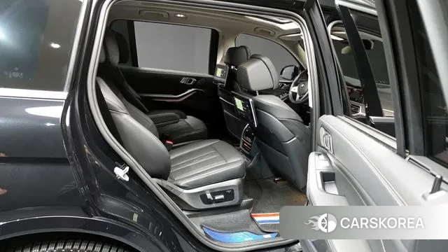 BMW X7 (G07) 2022 Черный из Кореи, фото 3