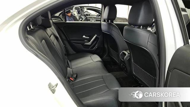 Mercedes-Benz A-Class W177 2024 Белый из Кореи, фото 3