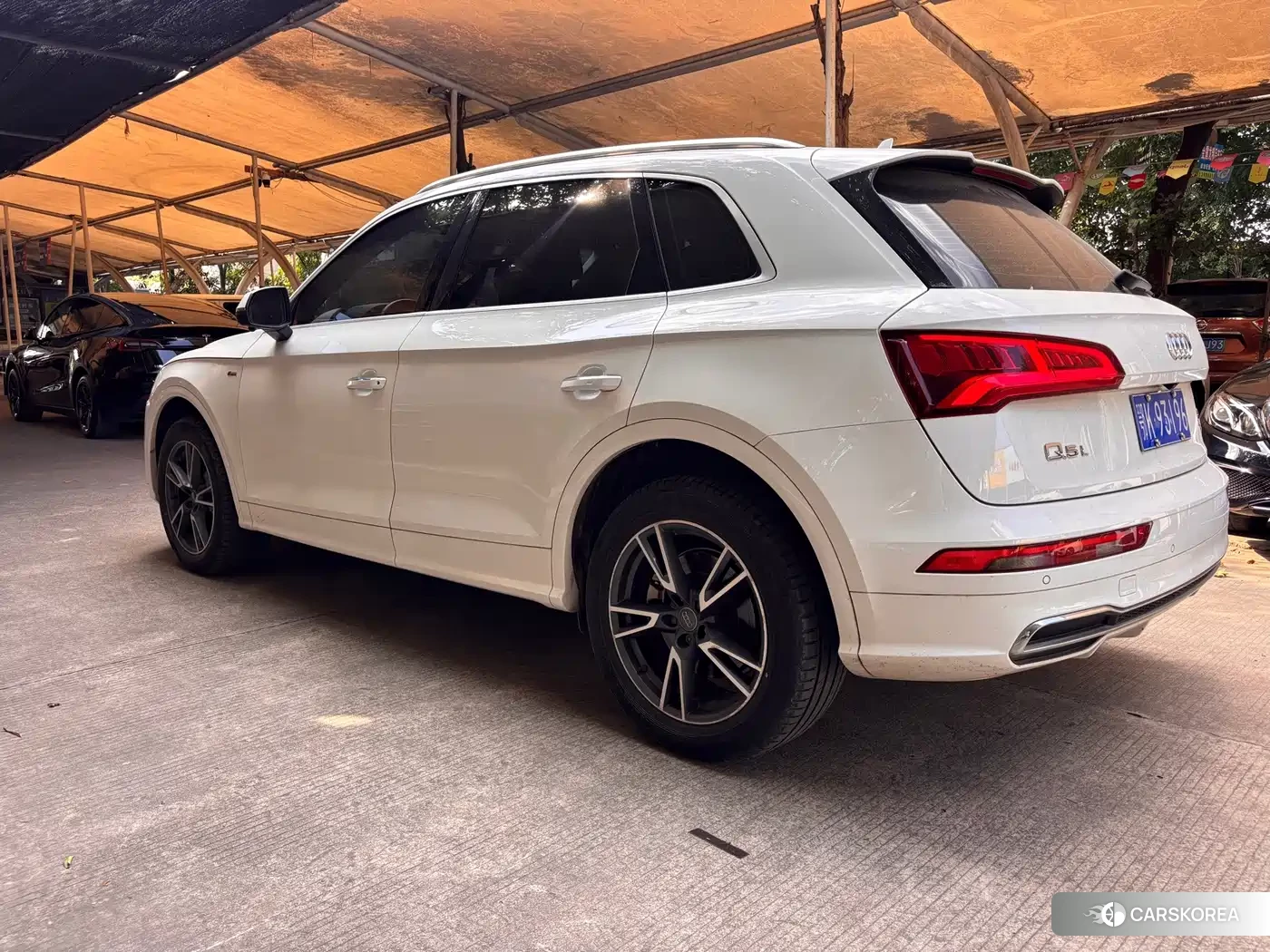Audi Q5L 2021 Белый из Китая, фото 3