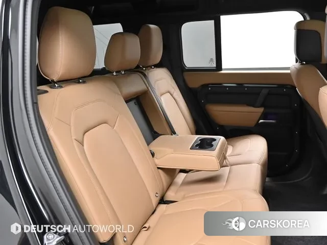 Land Rover Defender (L663) 2025 Черный из Кореи, фото 3