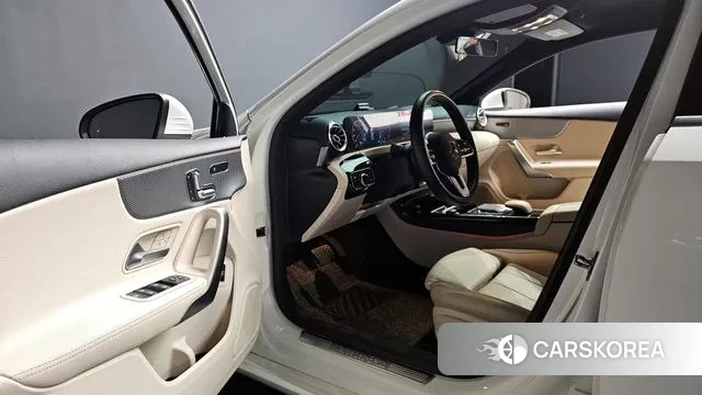 Mercedes-Benz A-Class W177 2021 Белый из Кореи, фото 3