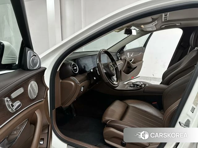 Mercedes-Benz E-class 2018 Белый из Китая, фото 3