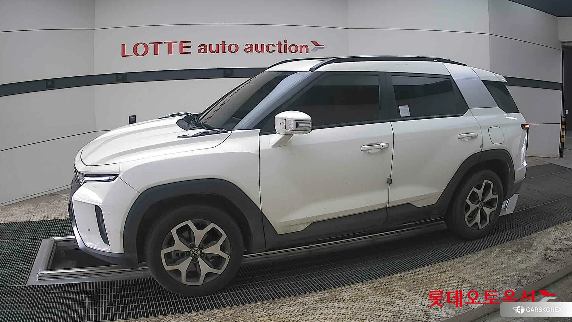 SsangYong Torres 2023 Grand White из Кореи, фото 3