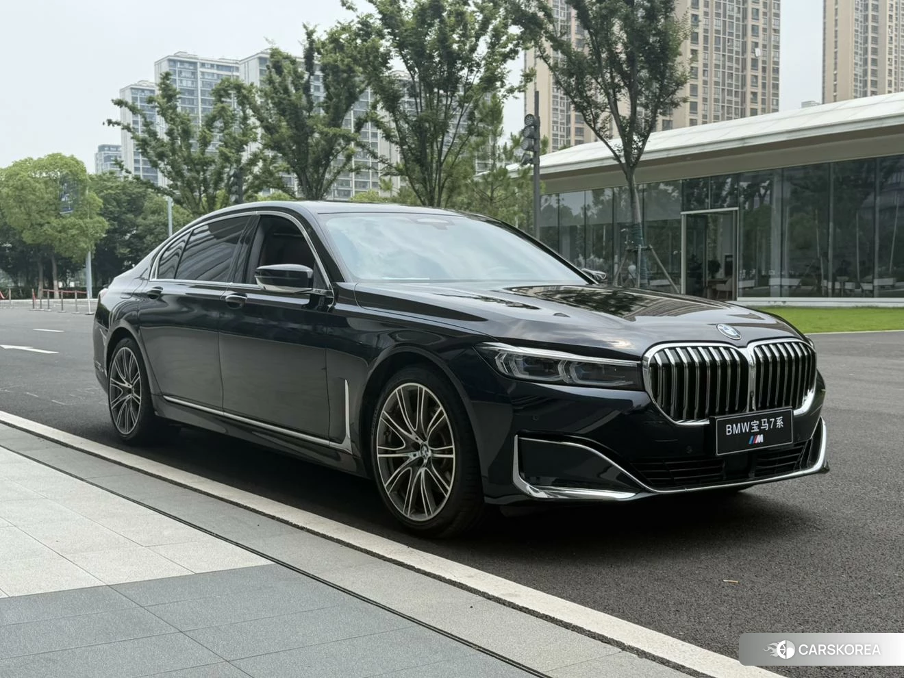 BMW 7 series 2021 Черный из Китая, фото 3