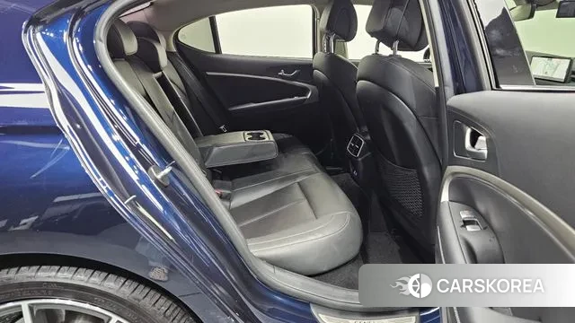 Genesis The New G70 2023 Синий из Кореи, фото 3