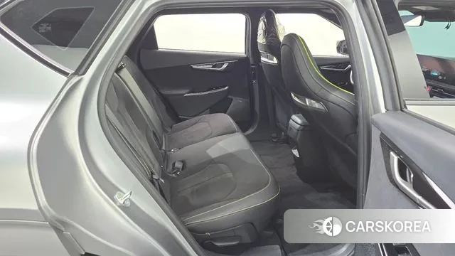 Kia EV6 2023 Серый из Кореи, фото 3