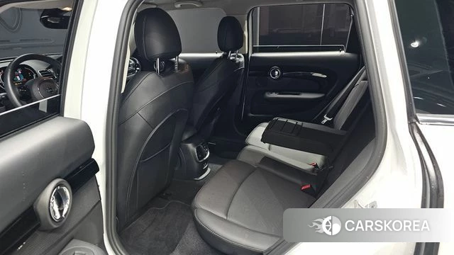 Mini Cooper Clubman 2023 Белый из Кореи, фото 3