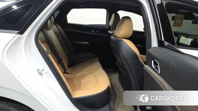 Kia K5 3rd generation 2021 Белый из Кореи, фото 3