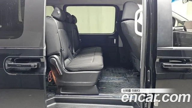 Hyundai Staria 2021 Черный из Кореи, фото 3