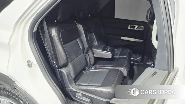 Ford Explorer 6th Generation 2021 Белый из Кореи, фото 3