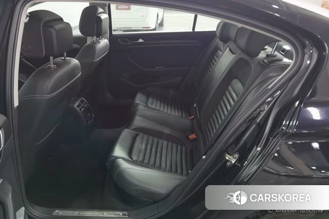 Volkswagen Magotan 2021 Черный из Китая, фото 3