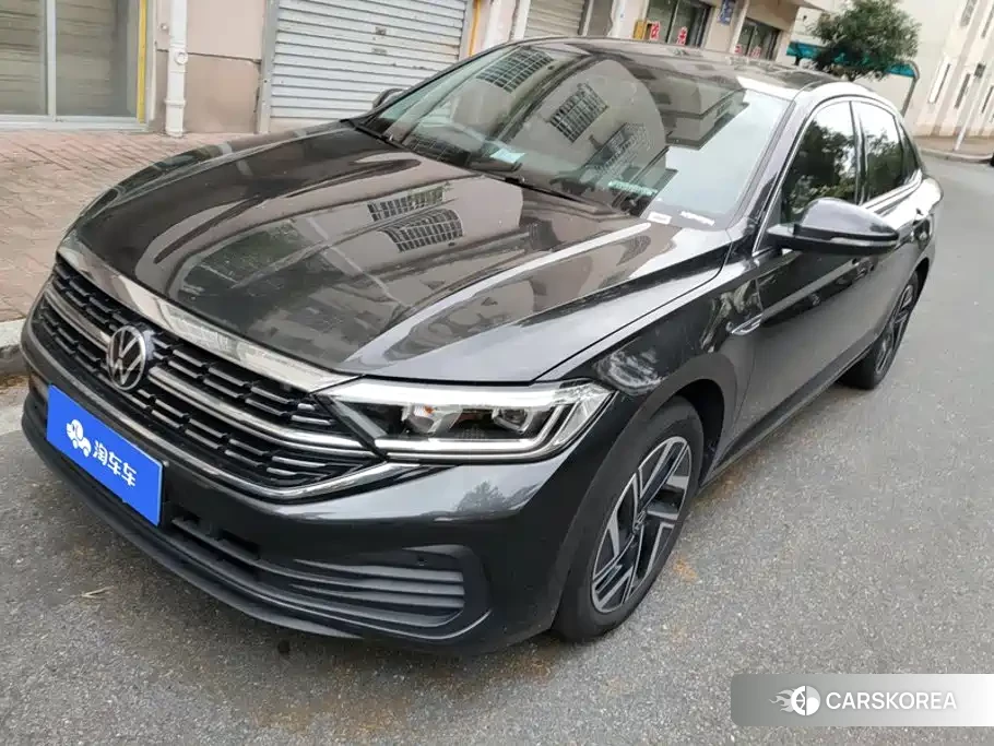 Volkswagen Sagitar 2025 Silver/gray из Китая, фото 3