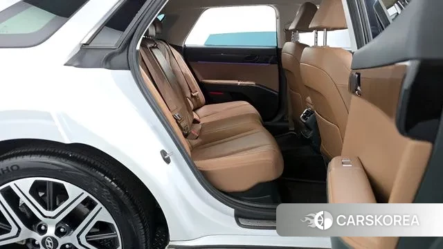 Hyundai Grandeur Hybrid (GN7) 2023 Белый из Кореи, фото 3