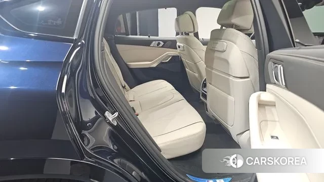 BMW X6 (G06) 2024 Черный из Кореи, фото 3