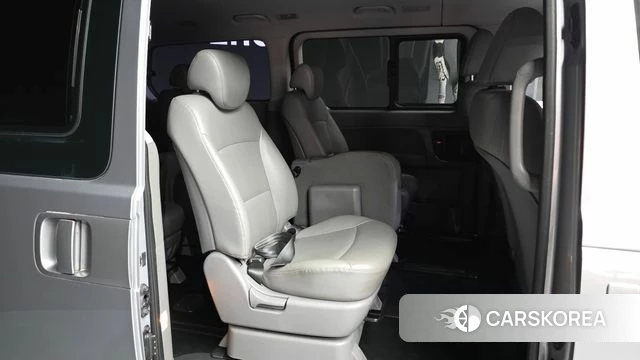 Hyundai The New Grand Starex 2019 Серебряный из Кореи, фото 3