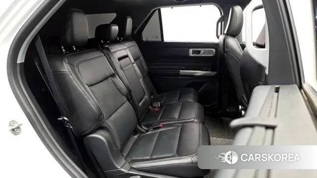 Ford Explorer 6th Generation 2023 Белый из Кореи, фото 3