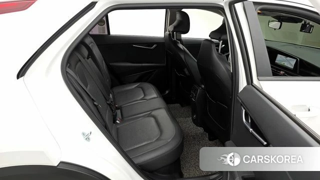 Kia Di Ol Nu Niro 2022 Белый из Кореи, фото 3