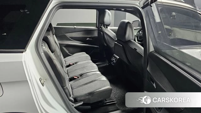 Peugeot 5008 second generation 2019 Белый из Кореи, фото 3