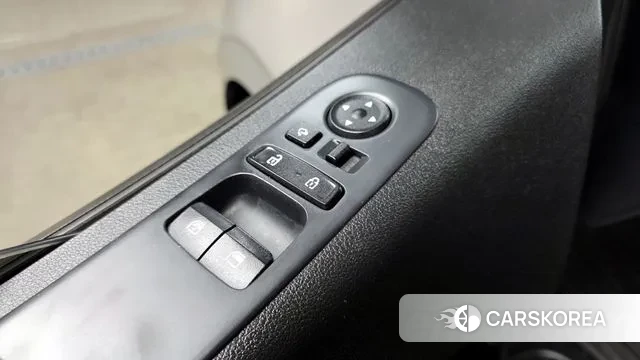 Hyundai Staria 2022 Серебряный из Кореи, фото 3