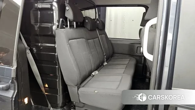 Hyundai Staria 2023 Серый из Кореи, фото 3