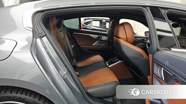 BMW 8 Series (G15) 2024 Серый из Кореи, фото 3