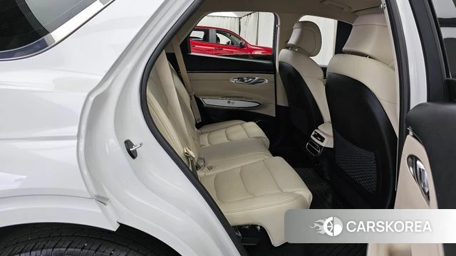 Genesis GV70 2023 Белый из Кореи, фото 3