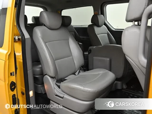 Hyundai The New Grand Starex 2019 Желтый из Кореи, фото 3
