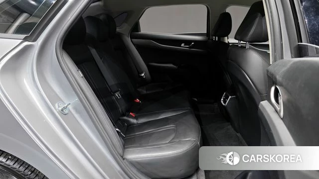 Kia K5 3rd generation 2022 Серебристо-серый из Кореи, фото 3